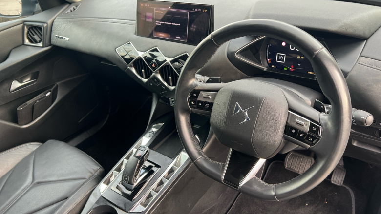 DS 3 1.2 PureTech 130 Rivoli 5dr EAT8 Petrol Hatchback